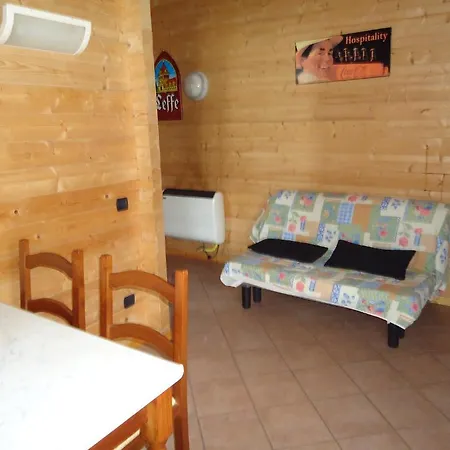 Camping Les Iles * 아오스타