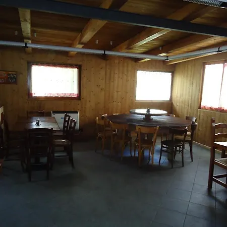 Camping Les Iles 홀리데이파크 *